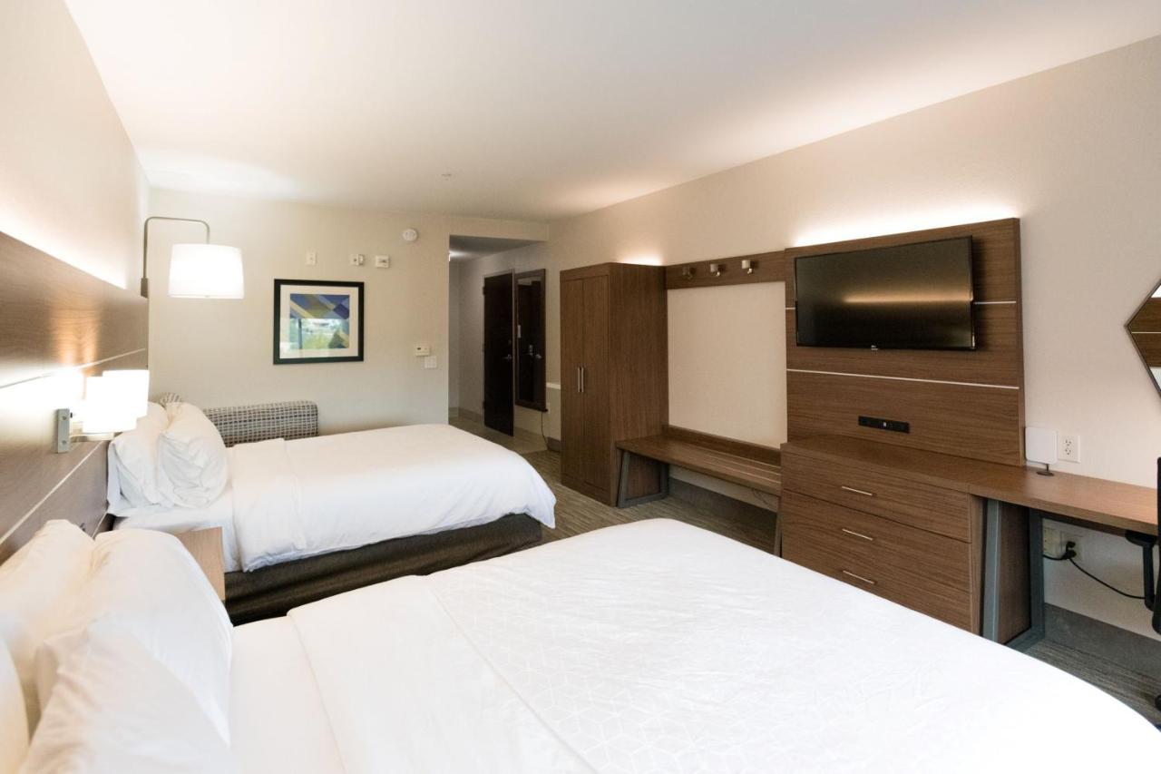 Holiday Inn Express & Suites Lexington North West-The Vineyard By Ihg Екстериор снимка