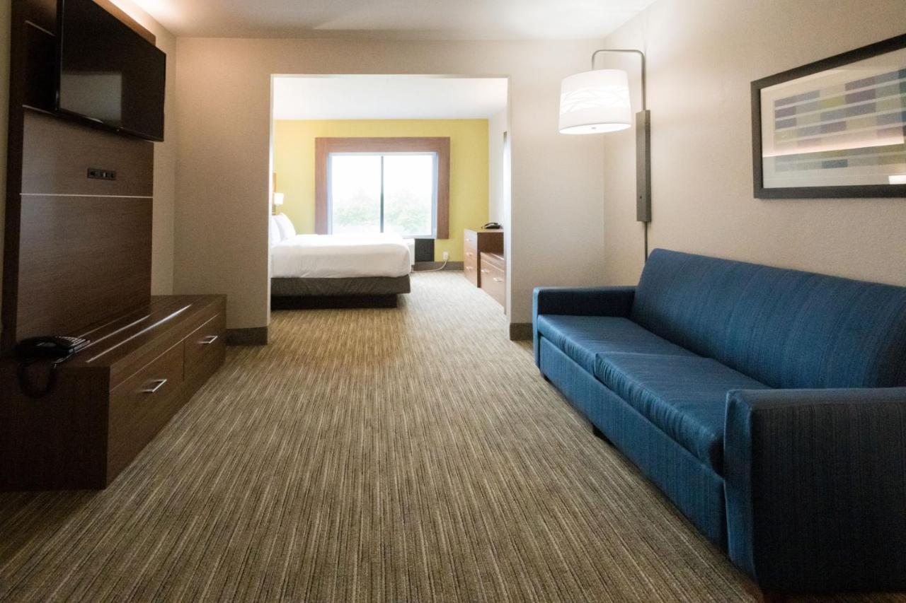 Holiday Inn Express & Suites Lexington North West-The Vineyard By Ihg Екстериор снимка