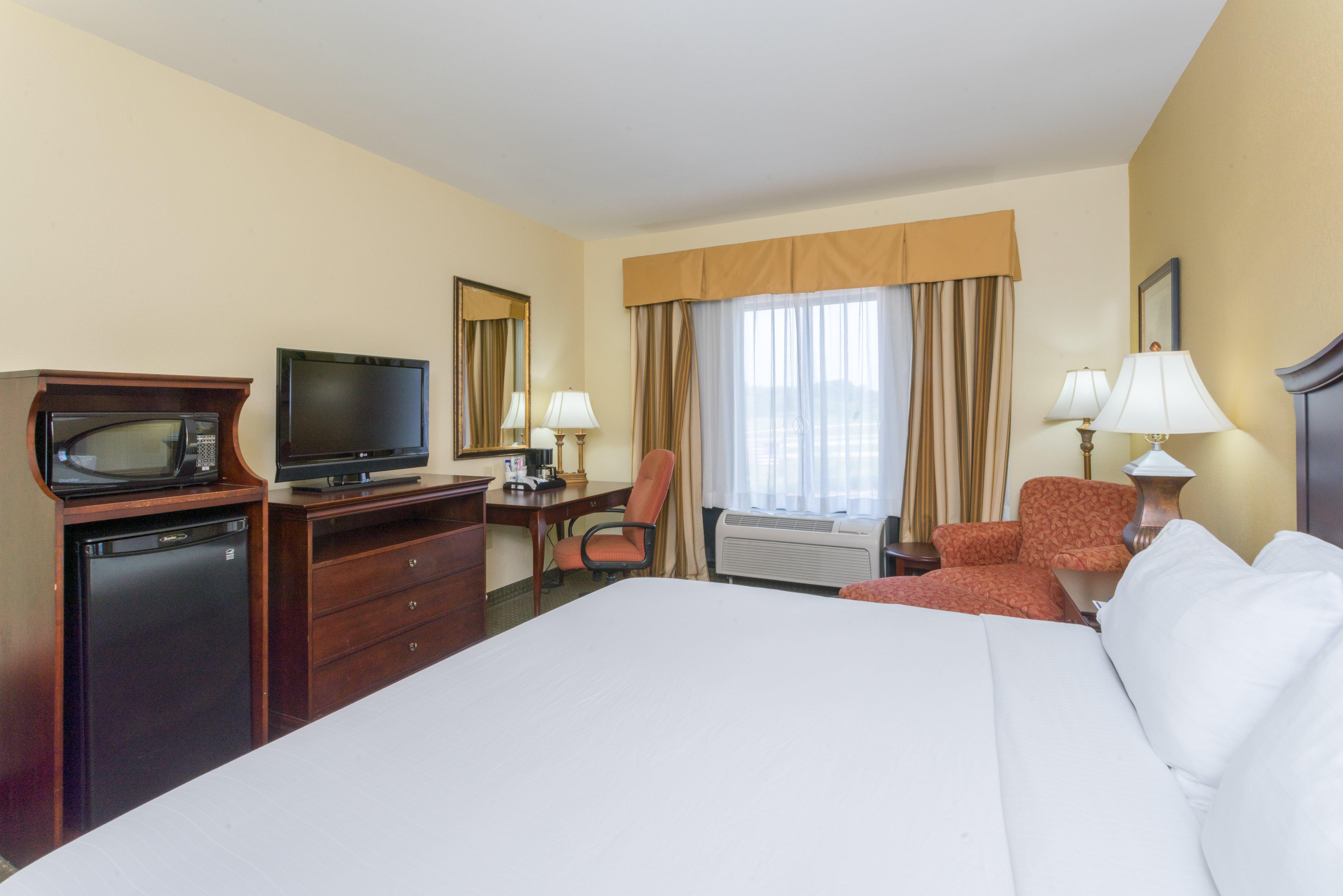 Holiday Inn Express & Suites Lexington North West-The Vineyard By Ihg Екстериор снимка